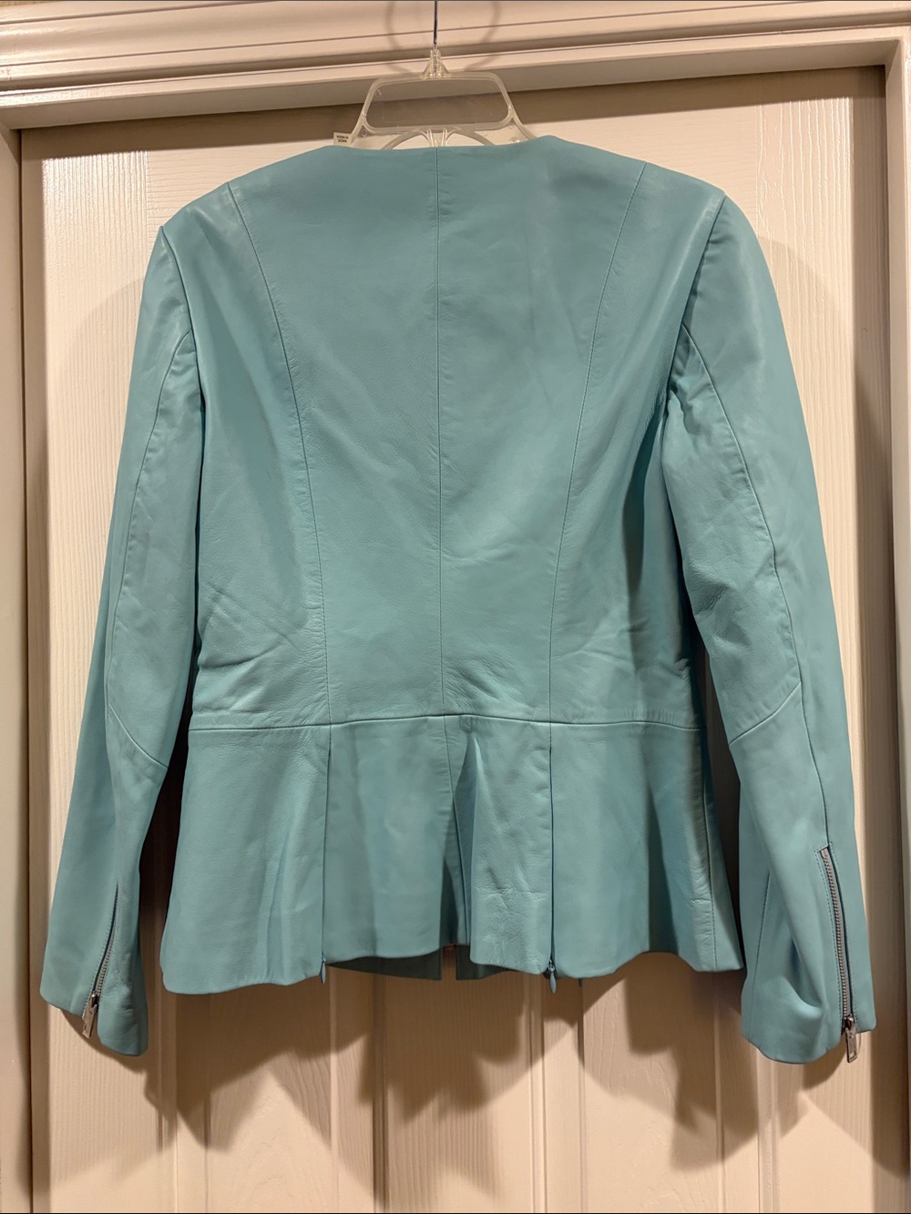 Bagatelle Women's Teal Zip-Front 100% Genuine Leather Jacket size M like new - Picture 6 of 7